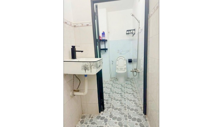 Cho thuê nhà mặt tiền Khuông Việt 50m2, 2Lầu- 16Triệu - gần ĐẦM SEN